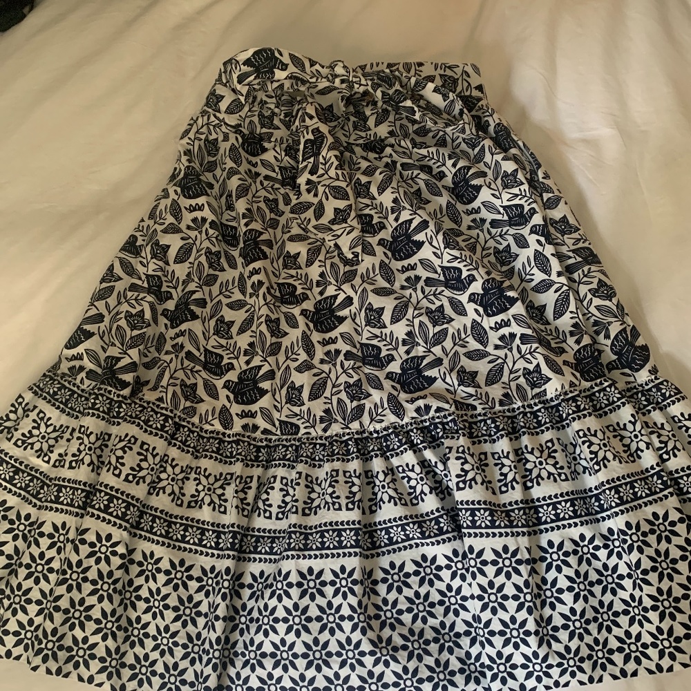 Navy and white printed skirt with sash